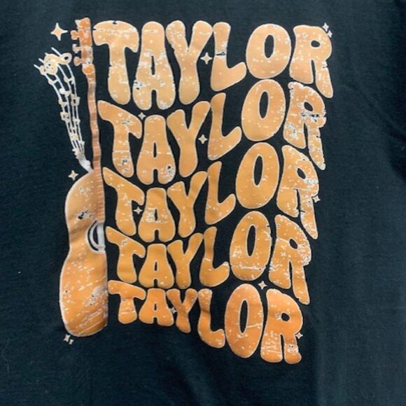 TAYLOR SWIFT  BAND TSHIRT - Picture 2 of 3
